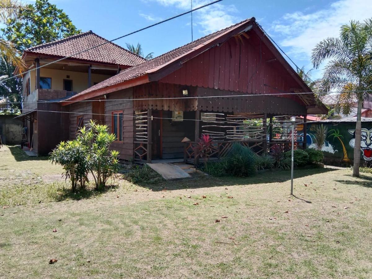 C Point Krui Bed & Breakfast Ngoại thất bức ảnh